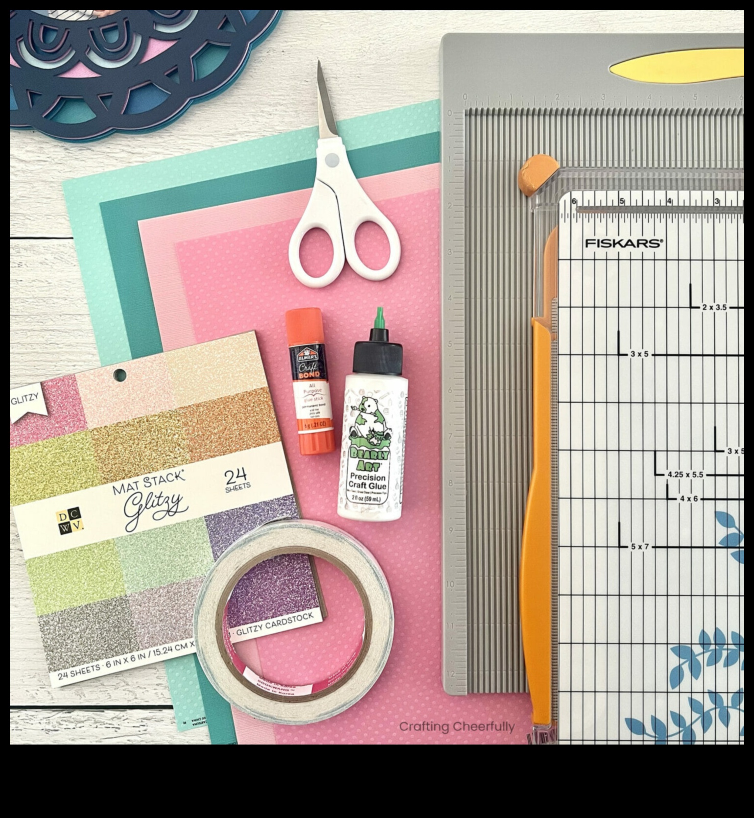 Instrumente și elemente esențiale pentru fabricarea hârtiei: construiește-ți trusa